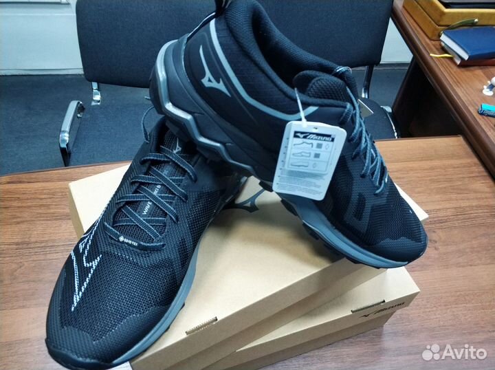 Кроссовки Mizuno Ibuki 4 Black GTX мембрана