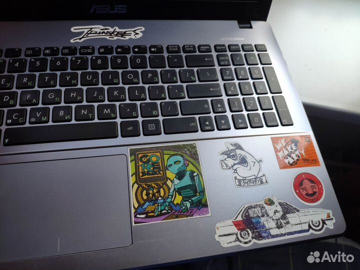 Ноутбук Asus x550c