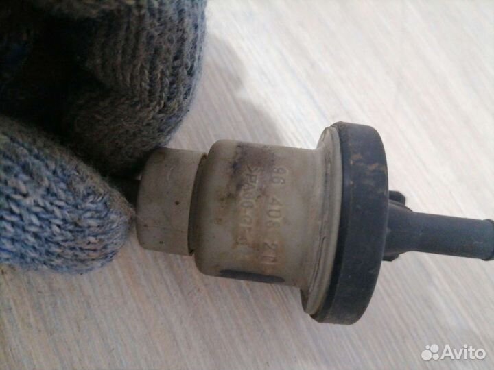 Клапан вентиляции Chevrolet Cruze