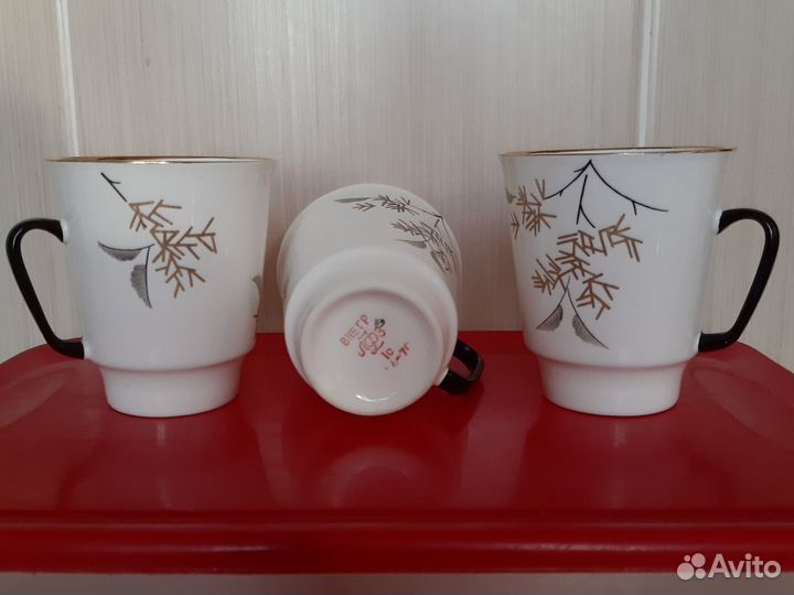 Фарфоровые кофейные чашки