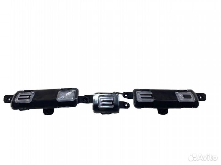 Exeed TXL 2019-2021 года светящаяся эмблема