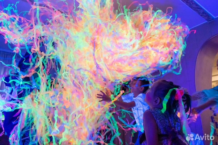 Вечеринки для подростков, неоновое шоу, квесты