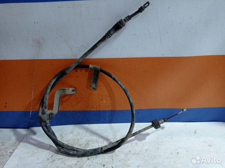 Тросик ручника задний правый Kia Cerato 3 YD