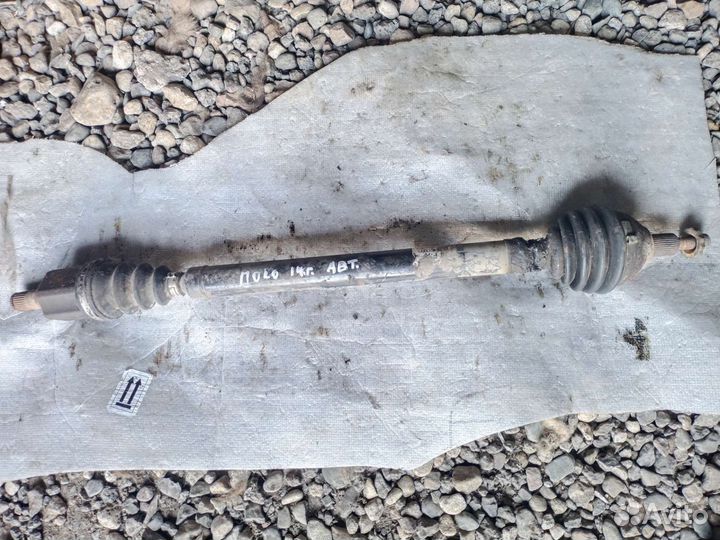 Полуось передняя правая Volkswagen Polo Sed