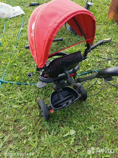 Детский велосипед с ручкой складной