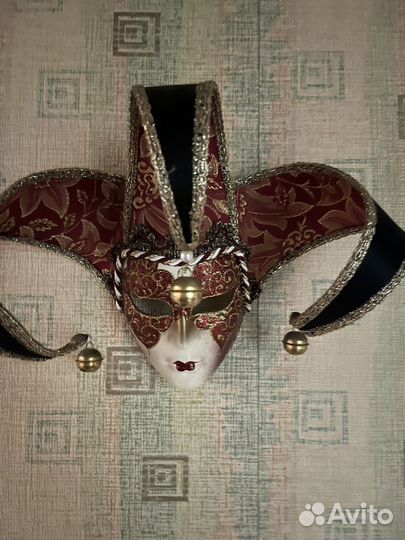 Венецианская маска