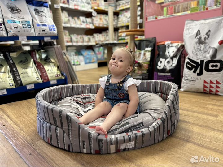 Лежанки для крупных собак и кошек