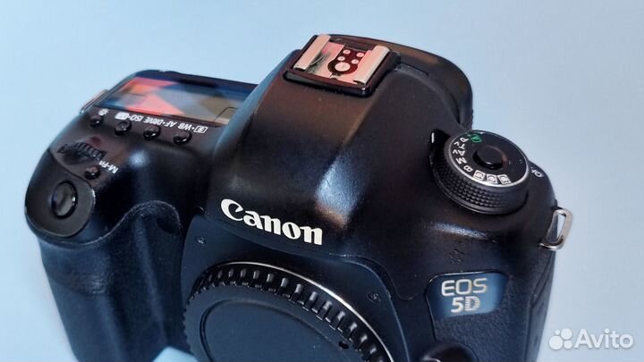 Canon EOS 5D Mark III body