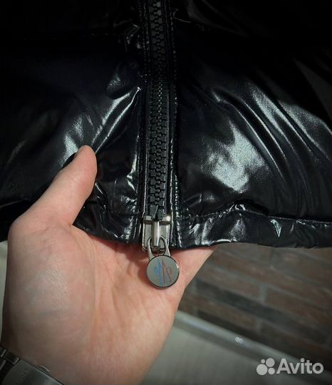 Пуховик Moncler Maya