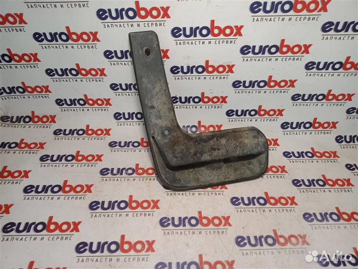 Брызговик задний правый Hyundai Solaris 2010