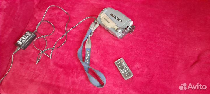 Видеокамера sony CCD-TVR228E