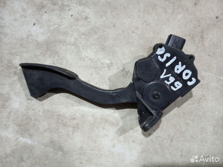 Педаль газа Toyota Corolla 150 2006-13 левый руль