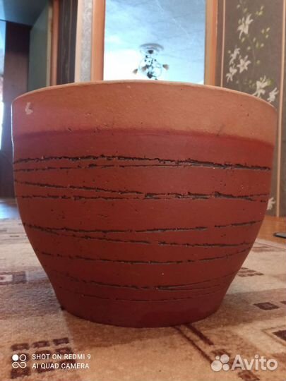 Глиняный горшок