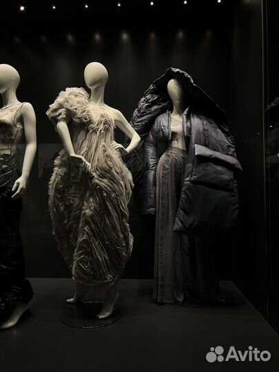 Аренда дизайнерской одежды