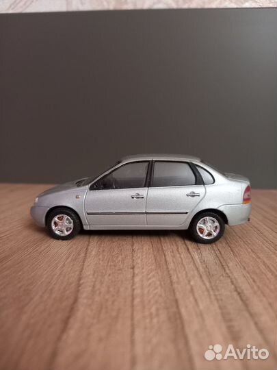 Модель 1:43 LADA kalina