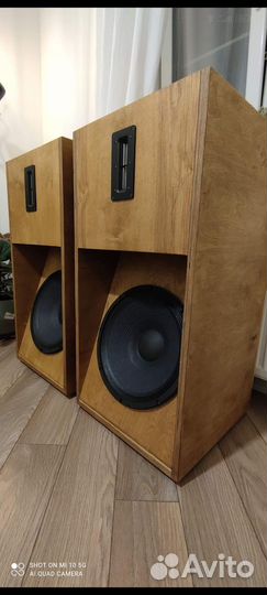 Акустические колонки большие