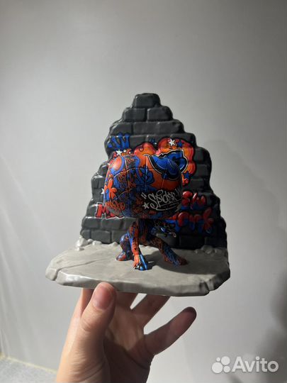 Spider-Man Graffiti Deco Delux Funko pop