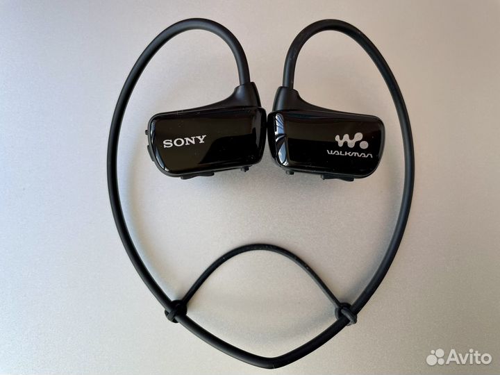 Наушники-MP3-плеер Sony Walkman NWZ-W273S