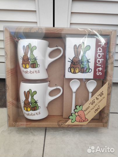 Кружки фарфоровые с кроликами набор 2шт с ложками