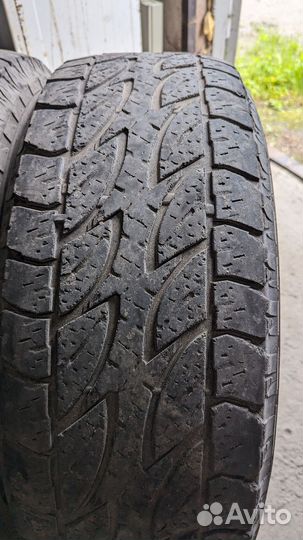 Bridgestone Dueler A/T 265/65 R17