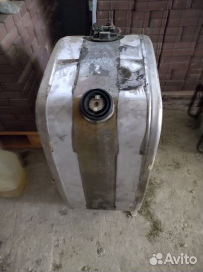 Бак для мочевины adblue на Вольво