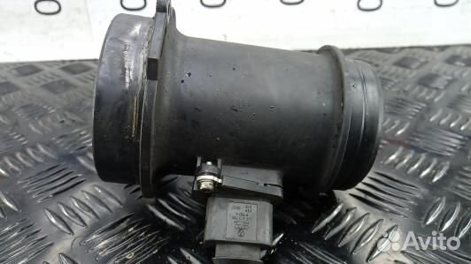 Расходомер воздуха дизельный audi A4 B7 (1NK09BP01