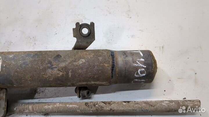 Амортизатор подвески правый передний Peugeot 208