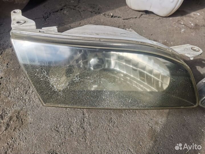 Фары Toyota Corolla E110