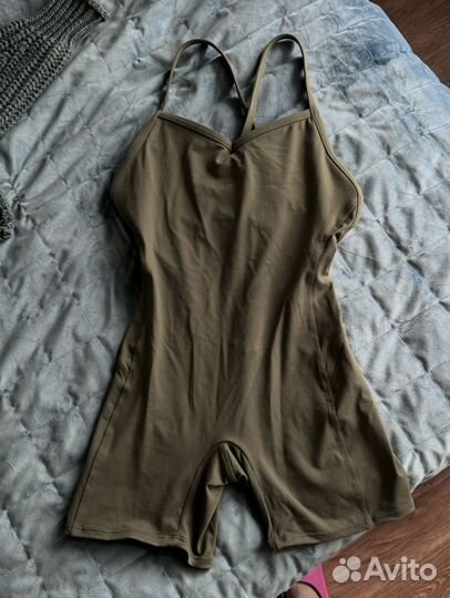 Комбинезон спортивный для фитнеса