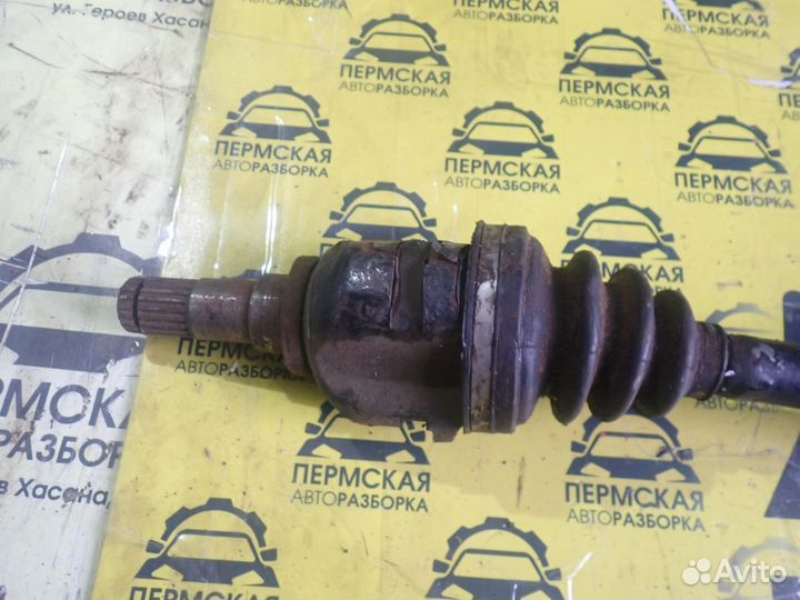 Полуось передняя правая Toyota Avensis II 03-08