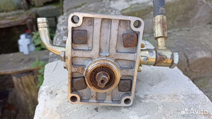 Гидробак и нш насос мототрактора