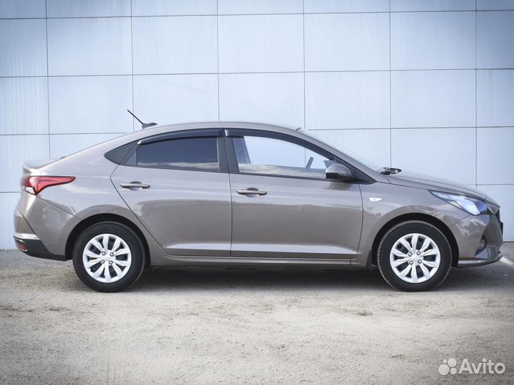 Hyundai Solaris 1.6 AT, 2021, 16 907 км