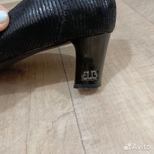 Туфли женские кожаные Baden 40