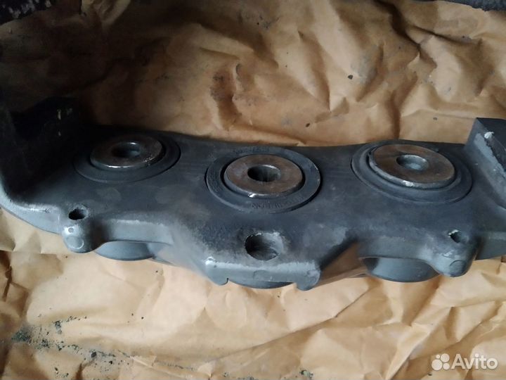 Суппорт передний правый Мерседес X166 AMG 63