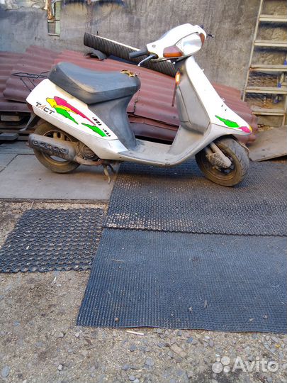 Мотороллер Honda Tact-16