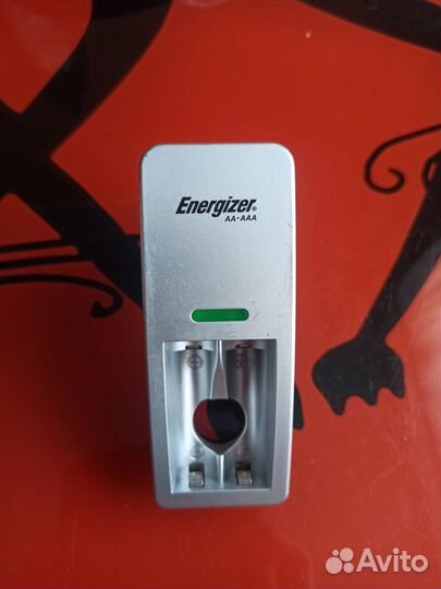 Зарядное устройство Energizer