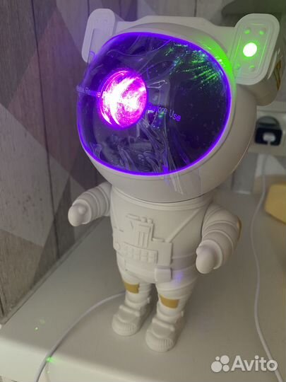 Ночник проектор звездного неба космонавт