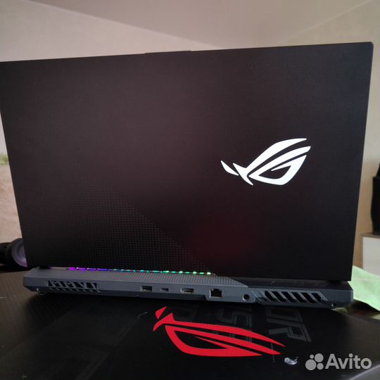 Asus ROG Strix 17.3-RTX 3070 8gbRyzen 9 5900HX