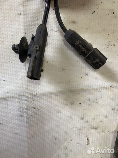 Датчик ABS передний Renault Megane 2