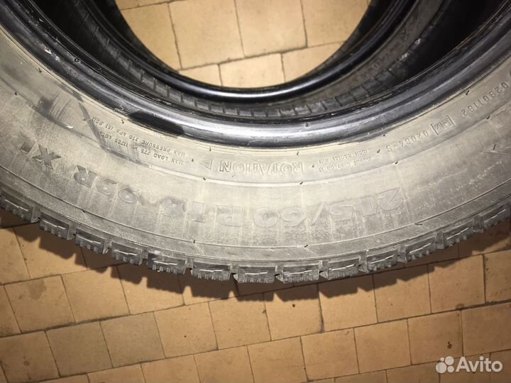 Nokian Tyres Hakkapeliitta R 215/60 R16 99R