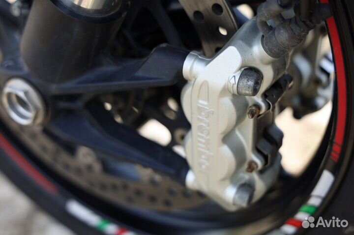 Ducati Multistrada 1200s