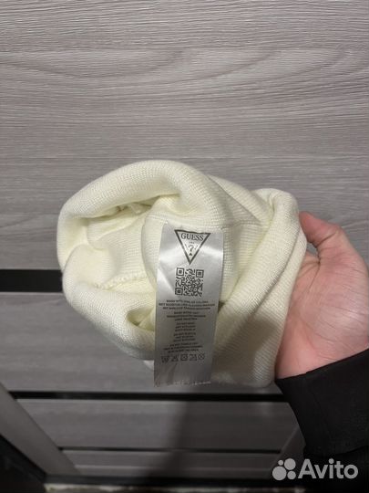 Шапка Guess