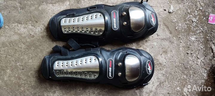 Наколенники для мото