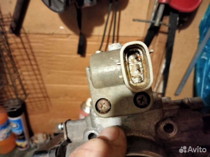 Дроссельная заслонка