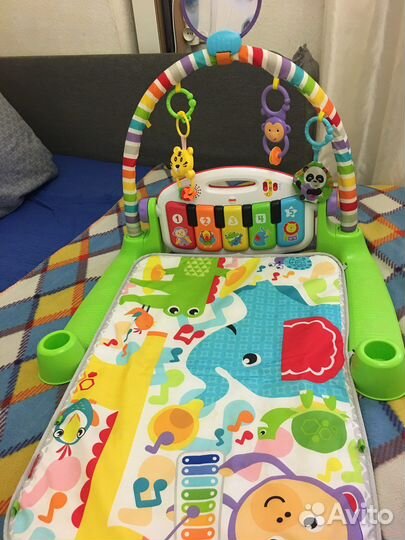 Развивающий коврик с пианино