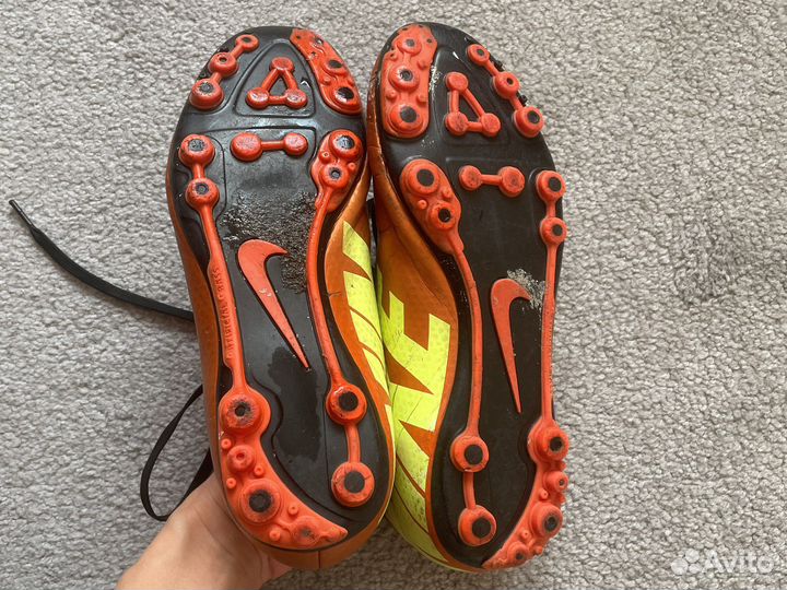 Футбольные бутсы «Найк» 35 размер