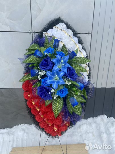 Венки и корзины ритуальные