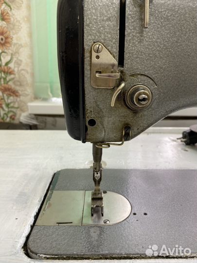 Швейная машина минерва