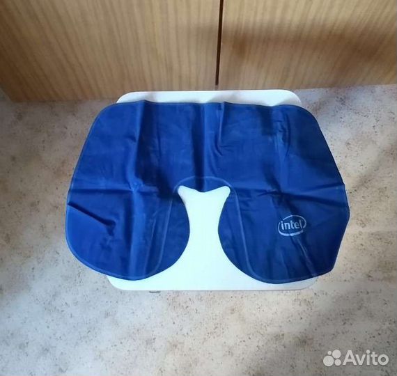 Подушка для шеи надувная