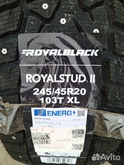 Royal Black Royal Stud II 245/45 R20 103T